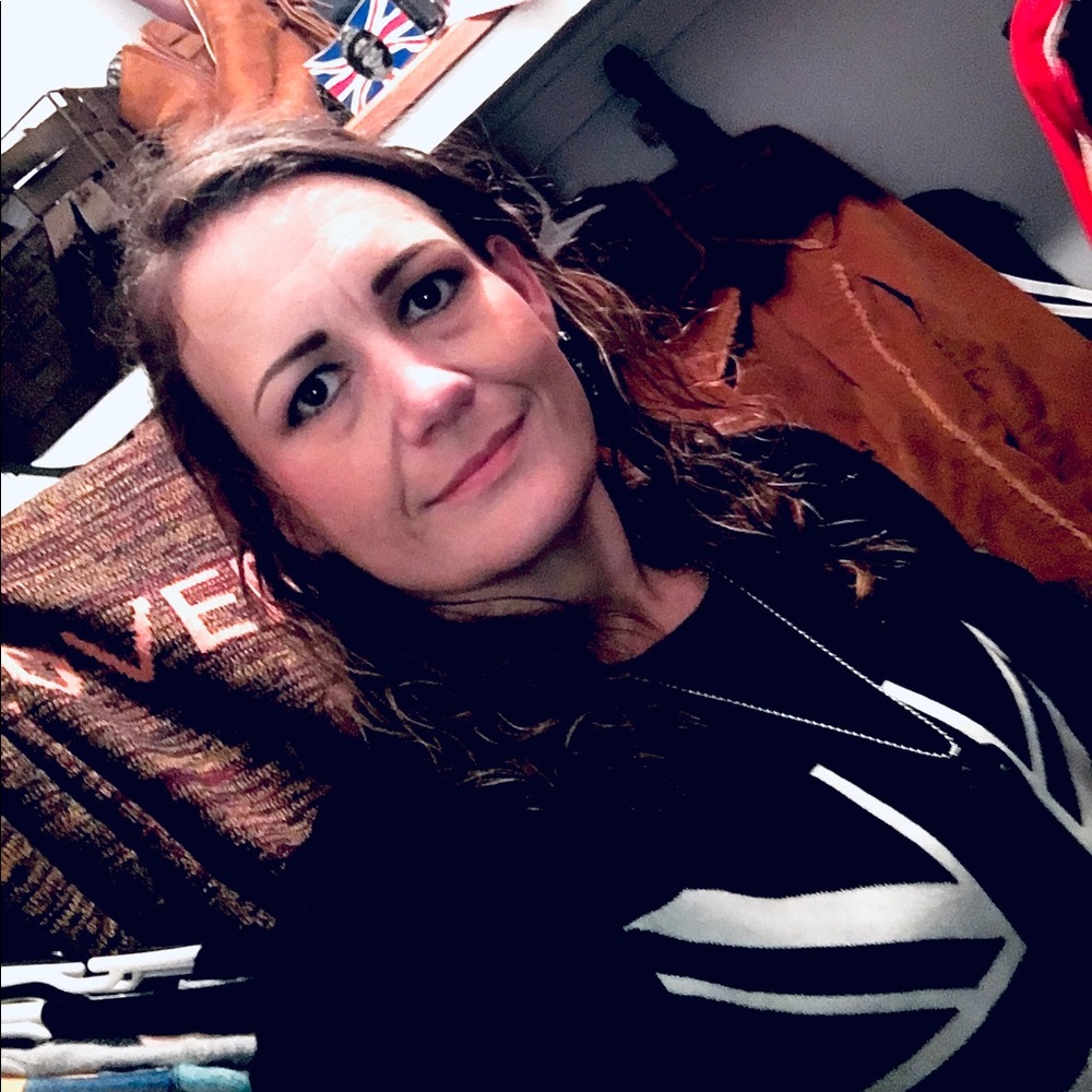 Meet your Posher, Amanda